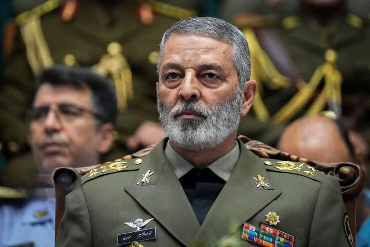 ProfitRecode's tweet image. Major General Mousavi: 
If the enemy attacks again, we will execute a devastating plan against them
The Chief of Staff of the Iranian Armed Forces stated:
"We had designed a crippling response to their aggression—part of which you witnessed in the missile strikes on strategic…