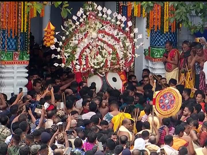 ଶ୍ରୀକ୍ଷେତ୍ର ପୁରୀରେ ପବିତ୍ର #ବାହୁଡ଼ାଯାତ୍ରା ଉପଲକ୍ଷେ ଜଗନ୍ନାଥ  ମହାପ୍ରଭୁ ଙ୍କ ଦିବ୍ୟ ପହଣ୍ଡି ନୀତି ସମ୍ପନ୍ନ ହୋଇଅଛି। #ରଥଯାତ୍ରା 

#ରଥଯାତ୍ରା 
Thanks for being with us <a href="/eodishaorg/">eOdisha.Org</a>
 #Bahudayatra2025 #eodishaorg #rathajatra #bahudajatra #rathayatra2025 #OdishaParba #BahudaYatra #eodishaorg