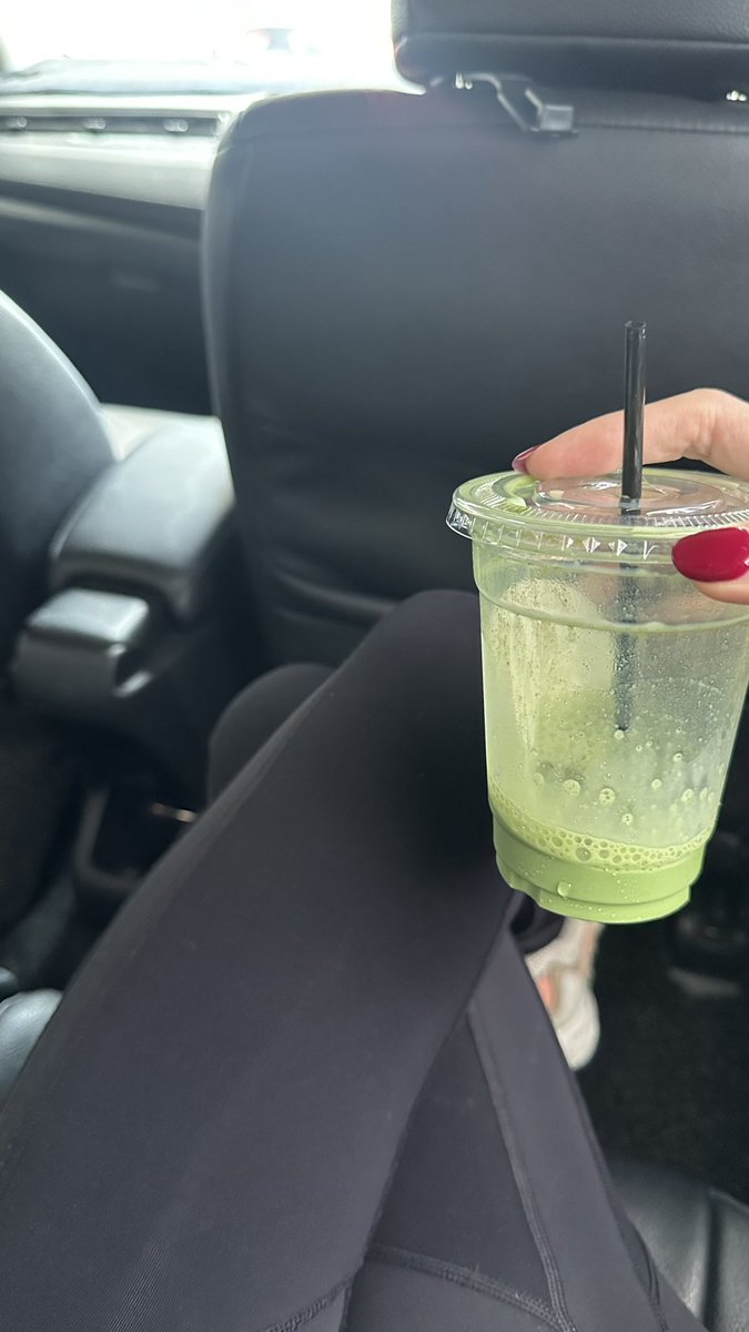 Elle-pha (@ellepha_) on Twitter photo My perfect weekend includes pilates and matcha lattes.
Yes, I’m basic. My perfect weekend includes pilates and matcha lattes.
Yes, I’m basic.