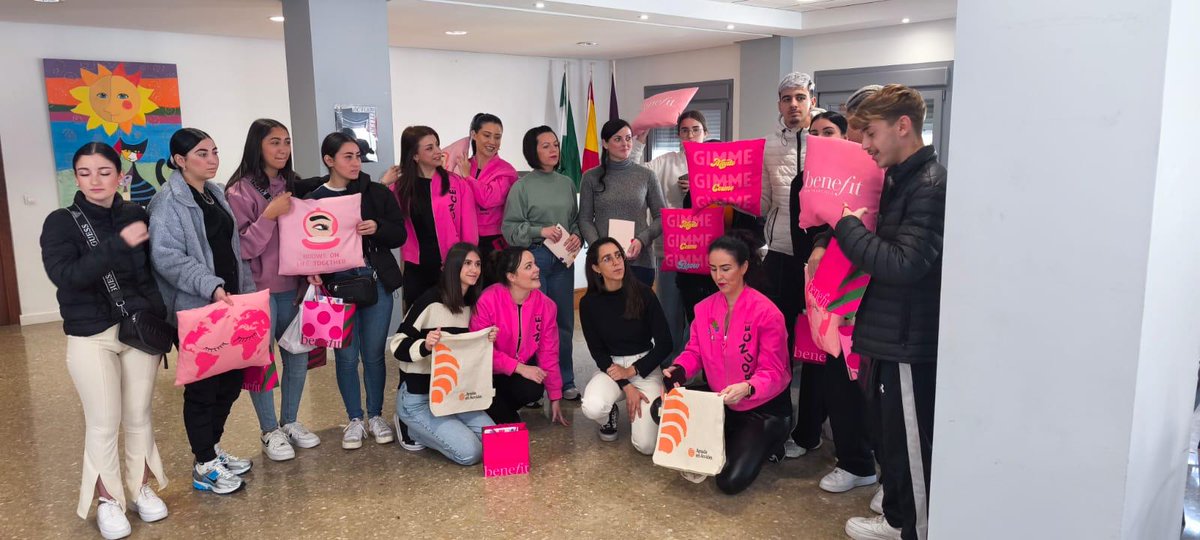 Ayuda en Acción (@ayudaenaccion) on Twitter photo 9 años junto a <a href="/benefitspain/">benefitspain</a> 💖
Un año más, nos unimos a su campaña #BoldIsBeautiful para transformar belleza en oportunidades ✨
Formación, empleo y autoestima para mujeres y jóvenes en situación vulnerable 🫶🏽
¡Gracias por creer y sumar! Seguimos 💫 9 años junto a <a href="/benefitspain/">benefitspain</a> 💖
Un año más, nos unimos a su campaña #BoldIsBeautiful para transformar belleza en oportunidades ✨
Formación, empleo y autoestima para mujeres y jóvenes en situación vulnerable 🫶🏽
¡Gracias por creer y sumar! Seguimos 💫