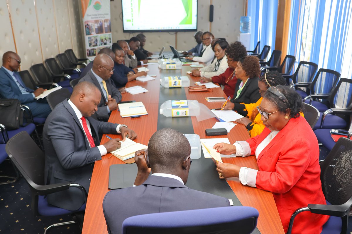 This week,  MYWO led by the National Chairperson Mrs. Rahab Muiu HSC, paid a courtesy call to the Cabinet Secretary, Ministry of Water, Sanitation and Irrigation,Eng. Eric Mugaa. Accompanying the National Chairperson were:  National Vice Chair Rift Valley Region Mama Ann Kibet,