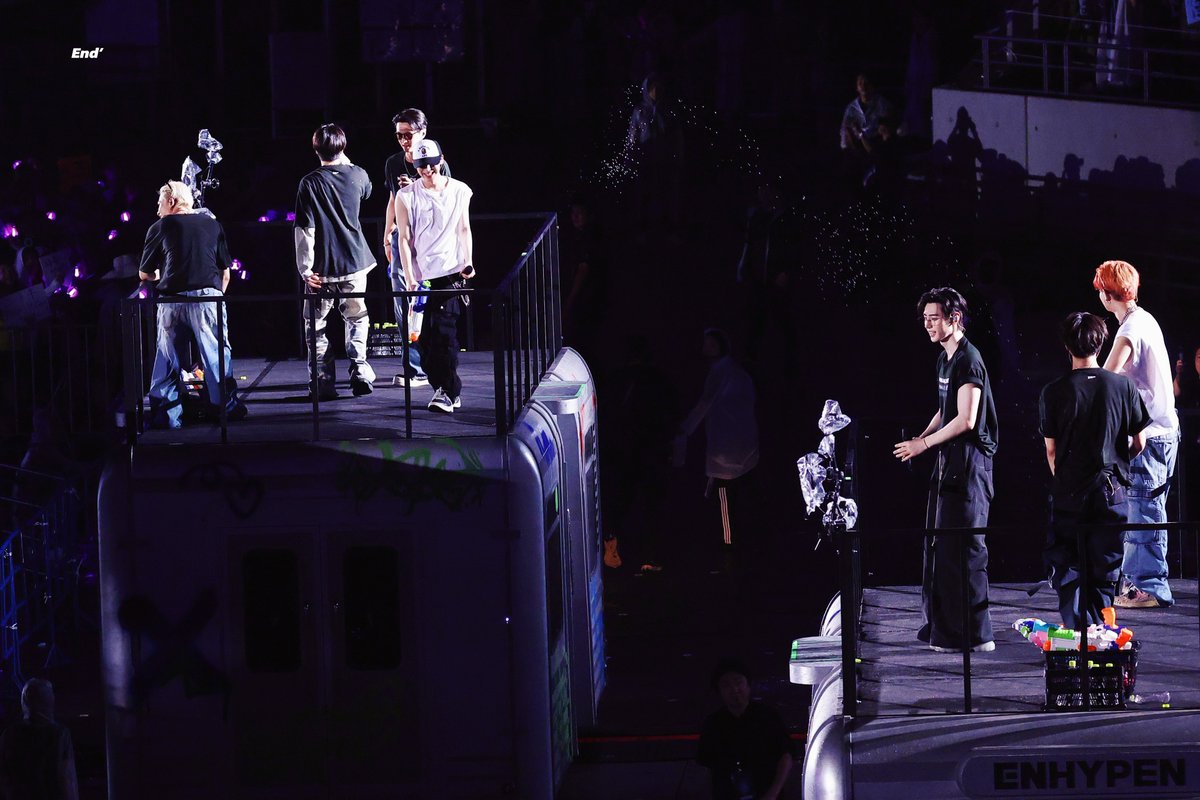 250705 HD🏠🖤

#엔하이픈 #ENHYPEN