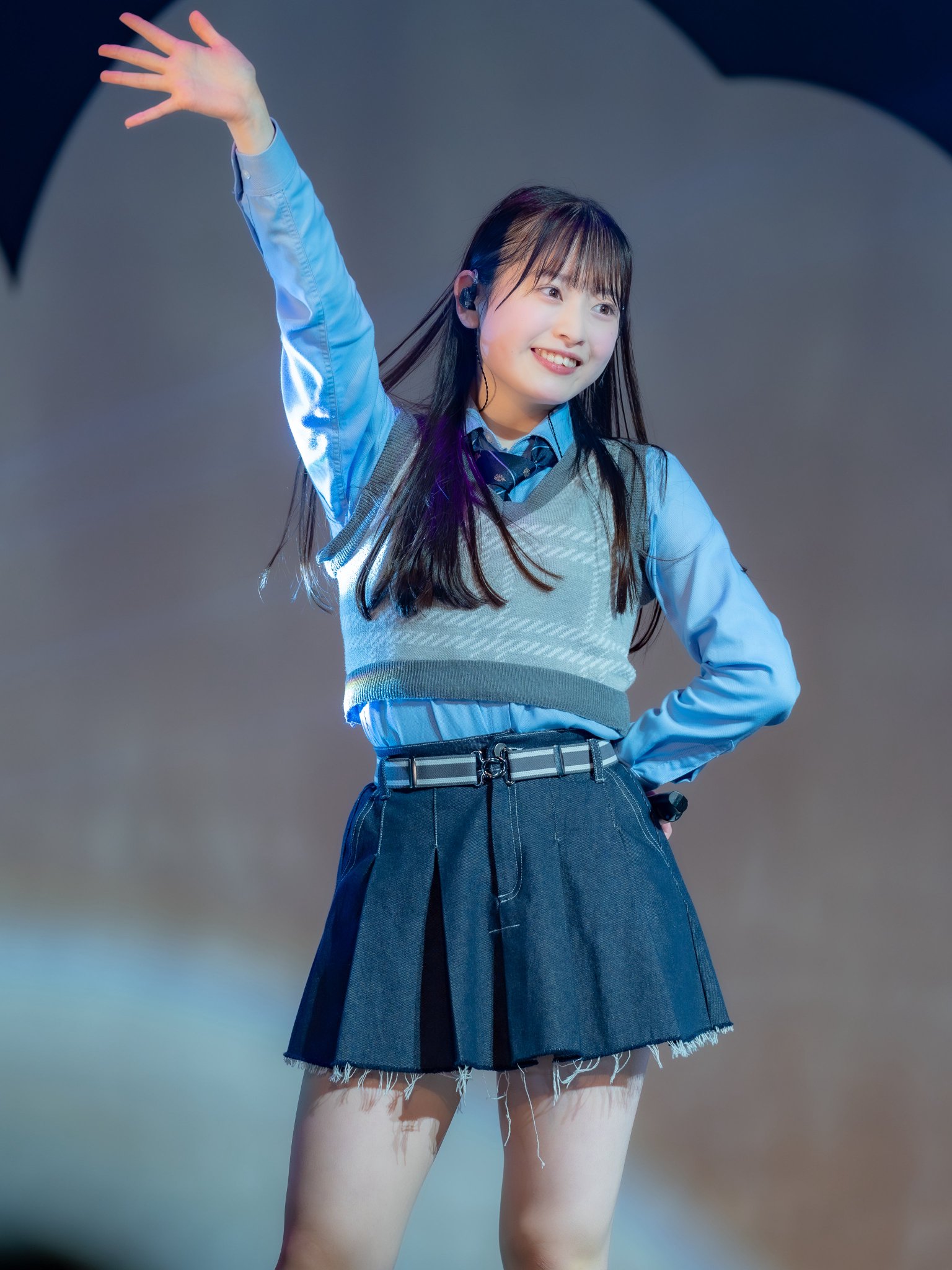 AKB48 18期生昇格記念LIVE！〜青い空には 雲はひとつもない