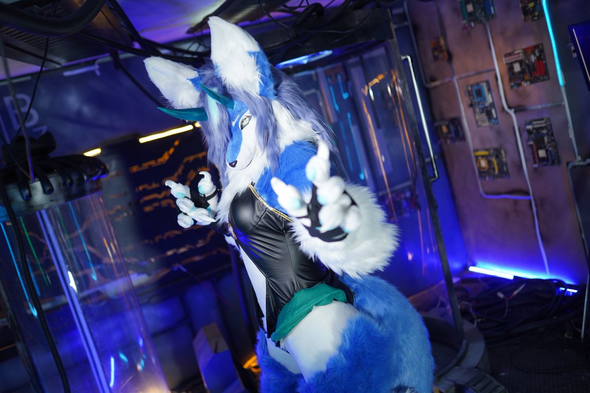 那我們開始羅～
#福瑞 #kemono #furry #fursuit #fursuiter #福瑞控 #毛装 #獸裝