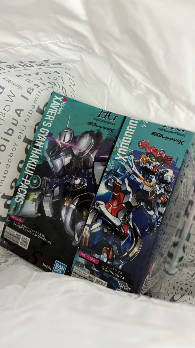 ysnkt09's tweet photo. 秋葉原のヨドバシカメラに並んで、エグザベ専用ギャンとジークアクス買えた！
ギャンの入荷に合わせて、ジークアクスが再入荷してたのは嬉しい誤算！ https://t.co/AJrwoC1shX