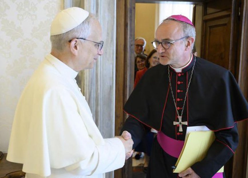 La France au Vatican (@franceauvatican) on Twitter photo Le <a href="/Pontifex_fr/">Pape Léon XIV</a> a nommé Mgr Thibault Verny, Archevêque de Chambéry, Président de la Commission Pontificale pour la Protection des Mineurs. Une mission essentielle au service de la dignité et de la protection des plus vulnérables. Félicitations et pleine réussite ! 📸 🇻🇦News Le <a href="/Pontifex_fr/">Pape Léon XIV</a> a nommé Mgr Thibault Verny, Archevêque de Chambéry, Président de la Commission Pontificale pour la Protection des Mineurs. Une mission essentielle au service de la dignité et de la protection des plus vulnérables. Félicitations et pleine réussite ! 📸 🇻🇦News