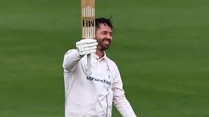 MACACricket's tweet image. #8 Ian Holland (born in Wisconsin)
-34 years old, Right Arm Medium/Right Hand Bat
-Leicestershire
Experienced all rounder. 28 wickets @17.10 and 279 runs @27.90 in current County cricket season
@TeamUSOPC @usacricket
@IC