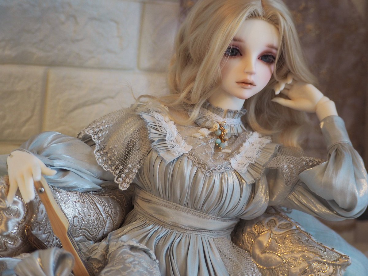 s_i_u_dolly's tweet image. 撮影が終わったからと髪をおろしてリラックスされてるところを追撃(差分)。いやこの姿はあまり広めてくれるなと仰せになるのをそこを何とかと食い下がり、日付タグ無しでならと掲載許可頂きました。
#DeeRibbonWig
#murmurcoco 扇
#golemドールアイ
#Astrantia