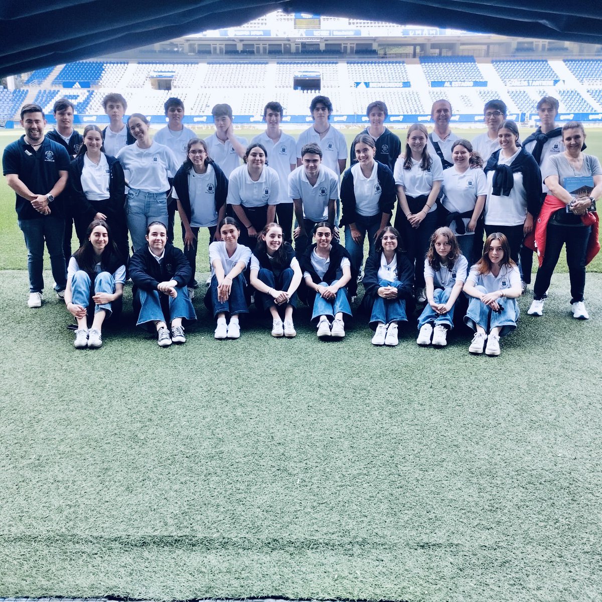 Real Oviedo (@realoviedo) on Twitter photo Visita al Carlos Tartiere organizada por el Centro Asturiano de México 🏟️💙🇲🇽
<a href="/FundacionRO/">Fundación Real Oviedo</a>
#RealOviedo 🔵⚪️ Visita al Carlos Tartiere organizada por el Centro Asturiano de México 🏟️💙🇲🇽
<a href="/FundacionRO/">Fundación Real Oviedo</a>
#RealOviedo 🔵⚪️