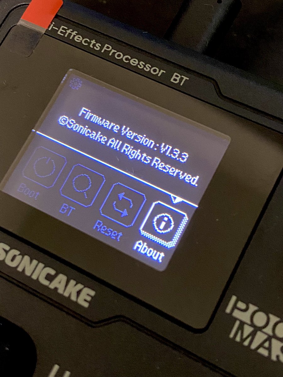 zooguitars's tweet image. 今夜はこの作業が終わったら店じまい
#pocketmaster #firmwareupdate