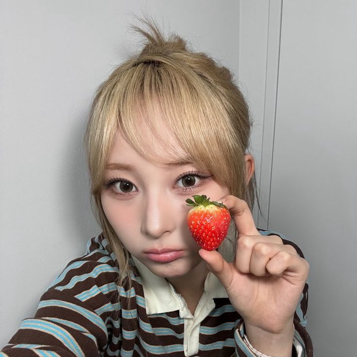 _wonware's tweet photo. 🍓 #ICHILLIN #아이칠린 #CHOWON #초원 https://t.co/vJwB3g8CdJ