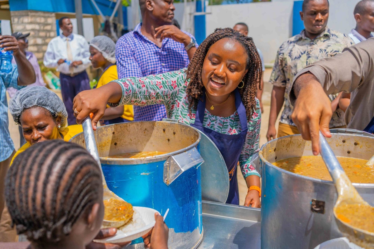 aslaafrica's tweet image. Wawira Njiru isn’t just feeding children, she’s fueling futures.
Through @Food4Education, she’s showing the world that a nutritious meal can be the first step toward unlocking a child’s full potential.💡🍽️
👉 Be part of the movement: food4education.org
#ASLAAfrica #Lead