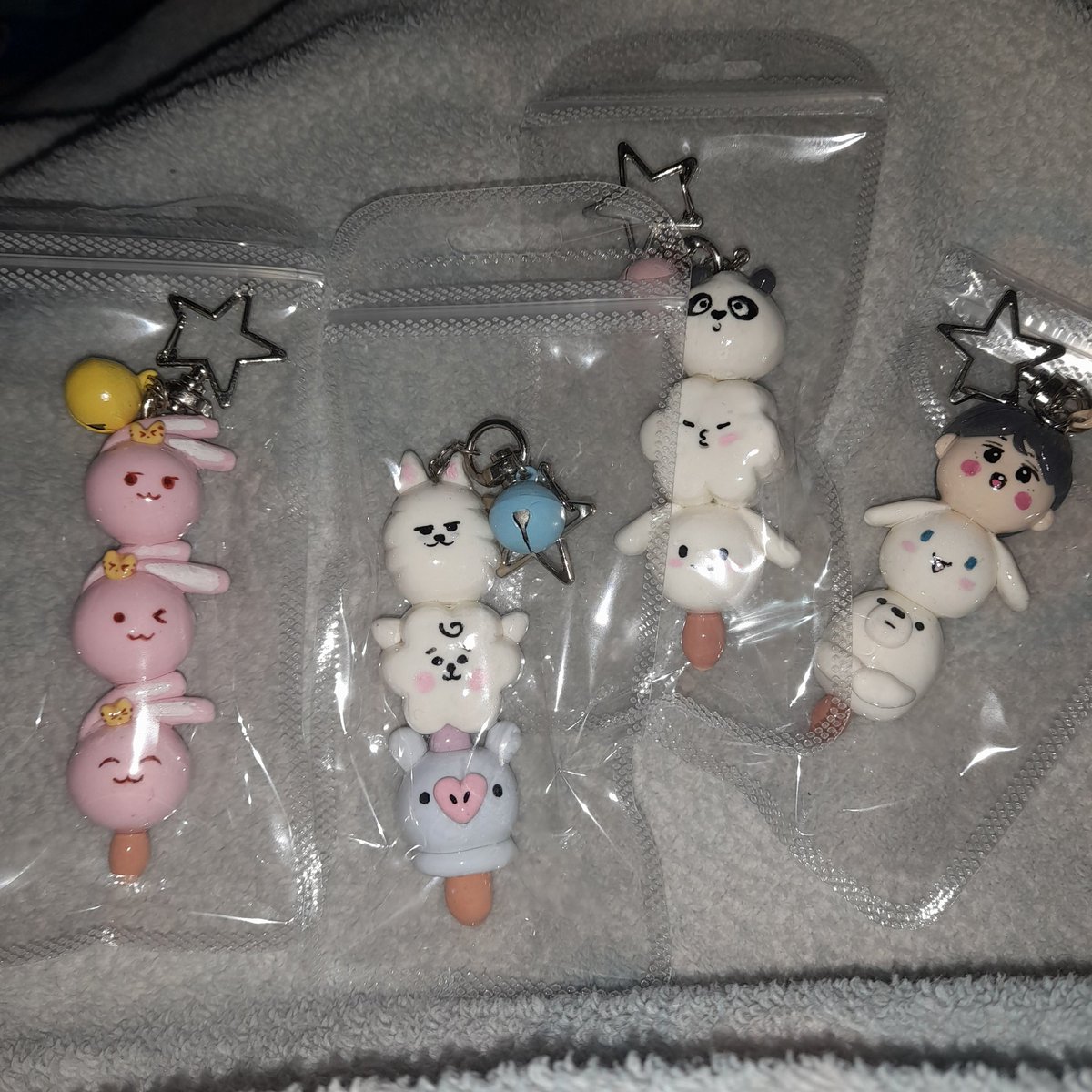 Second purchases 🥹🤍 engga expect sama character chibi yang dibuat😭🤍 emang boleh secakep iniiii😭😭 big thanks to <a href="/pumpkinlattes_/">cachu</a> 💐🤍