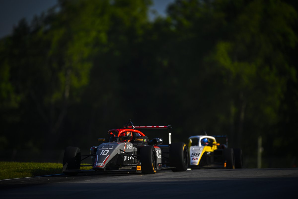 USFJuniors's tweet image. Who's ready for some more racing? The USF Juniors are back on track this morning at 9:40 AM EDT — don’t miss the action!🏁
📺 Watch all Races live on our YouTube channel youtube.com/@usfprochampio…
📲 Also streaming on the USFPRO App.
#USFPro #INDYCAR #Motorsports #PFCGP…