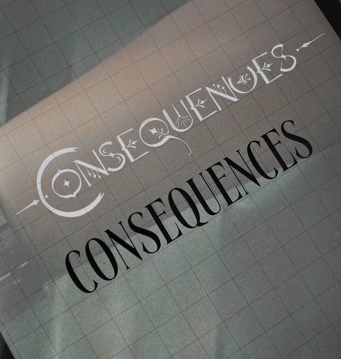 這個刺青師的字都好好看！
皮在癢了🫨