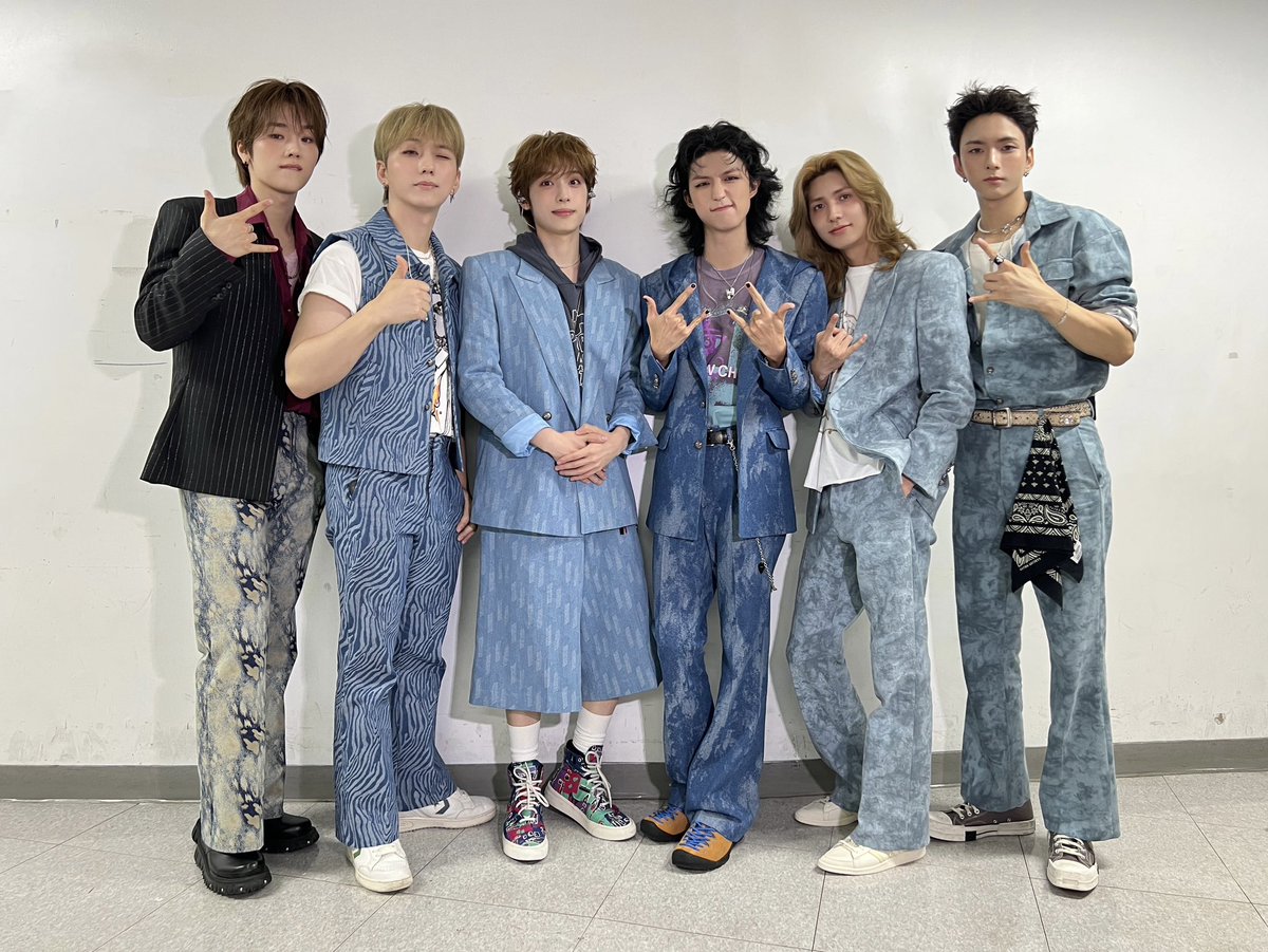Xdinary Heroes (@xh_official) on Twitter photo Xdinary Heroes(์์ค๋๋๋ฆฌ ํ์ด๋ก์ฆ) Summer Special <The Xcape>
๐ฅDAY 2
์์๊ธฐ๊ณ ์น์ํ๊ณ ๋ค ํ๋ ๐น๐ถ๐ช๐ฒ ๐บ๐ป๐จ๐น๐ธ์
์์๊ณ ๋ฉ์ง๊ณ ์ ๋
ธ๋ ๐ฝ๐๐๐๐๐๐๐์ ์๋ฒฝํ ๋ง๋จโคโ๐ฅ
๋ฐ์ฆ๋ค ๋๋ถ์ 2ํ์ฐจ๋ ์๋ฒฝํ๊ฒ ๋ง๋ฌด๋ฆฌ๐คฉ๐ฅ
#XdinaryHeroes #์์ค๋๋๋ฆฌํ์ด๋ก์ฆ Xdinary Heroes(์์ค๋๋๋ฆฌ ํ์ด๋ก์ฆ) Summer Special <The Xcape>
๐ฅDAY 2
์์๊ธฐ๊ณ ์น์ํ๊ณ ๋ค ํ๋ ๐น๐ถ๐ช๐ฒ ๐บ๐ป๐จ๐น๐ธ์
์์๊ณ ๋ฉ์ง๊ณ ์ ๋
ธ๋ ๐ฝ๐๐๐๐๐๐๐์ ์๋ฒฝํ ๋ง๋จโคโ๐ฅ
๋ฐ์ฆ๋ค ๋๋ถ์ 2ํ์ฐจ๋ ์๋ฒฝํ๊ฒ ๋ง๋ฌด๋ฆฌ๐คฉ๐ฅ
#XdinaryHeroes #์์ค๋๋๋ฆฌํ์ด๋ก์ฆ