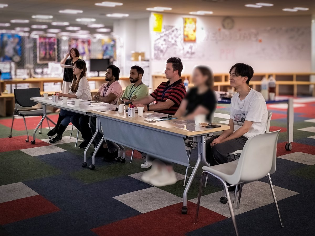 PPI_TRANSLATOR's tweet image. 社内で英語と日本語レッスンを行いました!
第1回目は英語はビアポン体験、
日本語はカタカナ授業でした✨
普段の通翻訳業務と違った方向から両言語と向き合い、ポリゴンの同僚たちと充実した時間を過ごしました 🏓
今年はあと5回行うので、レッスンも生徒もどんな進化を遂げるのか、楽しみです🥳