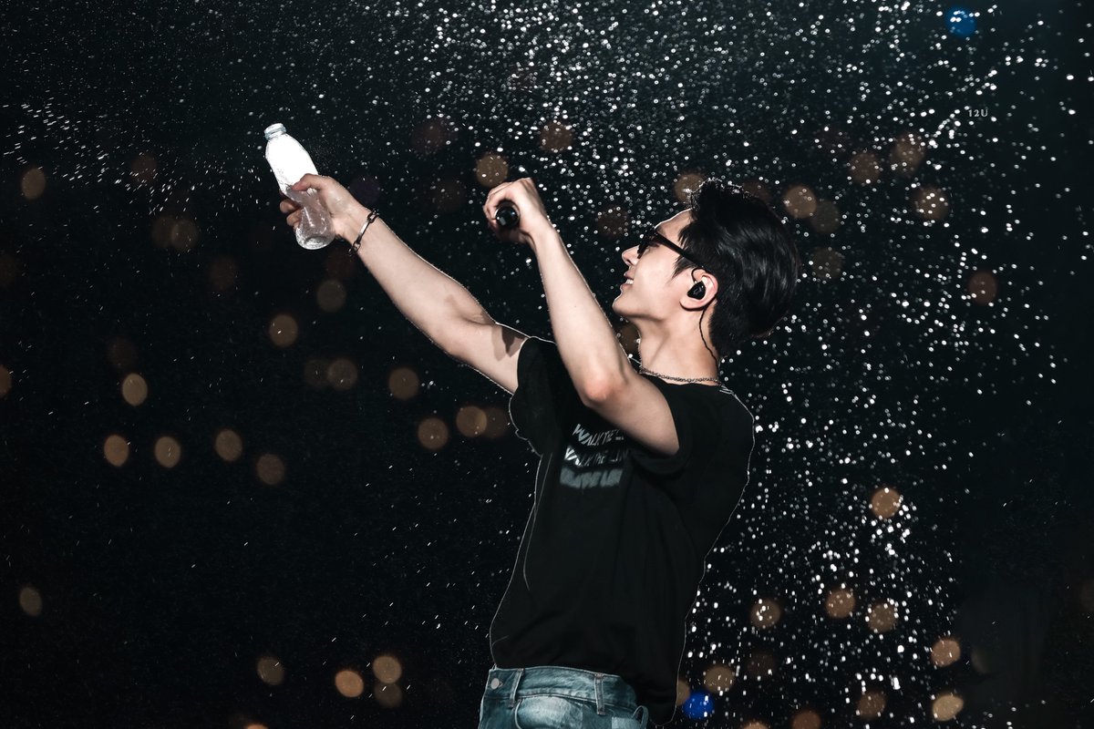 𝟙 𝟚 𝕌 tweet media