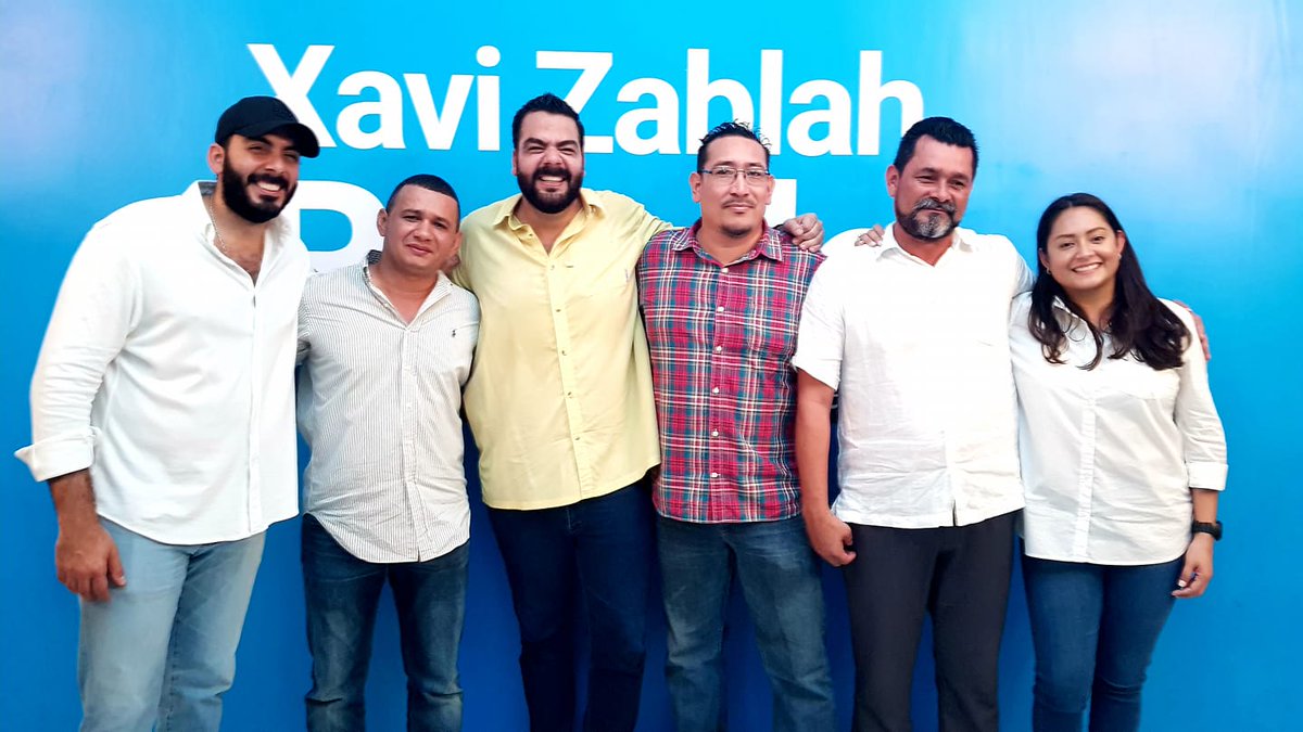 AL SALVADOREÑO LO AGARRAN DE PENDEJO Y SIENTE QUE LE TIENEN UN " "INMENSO CARIÑO"
💸💸💸🦭🦭💩💩💩💩🔥🔥