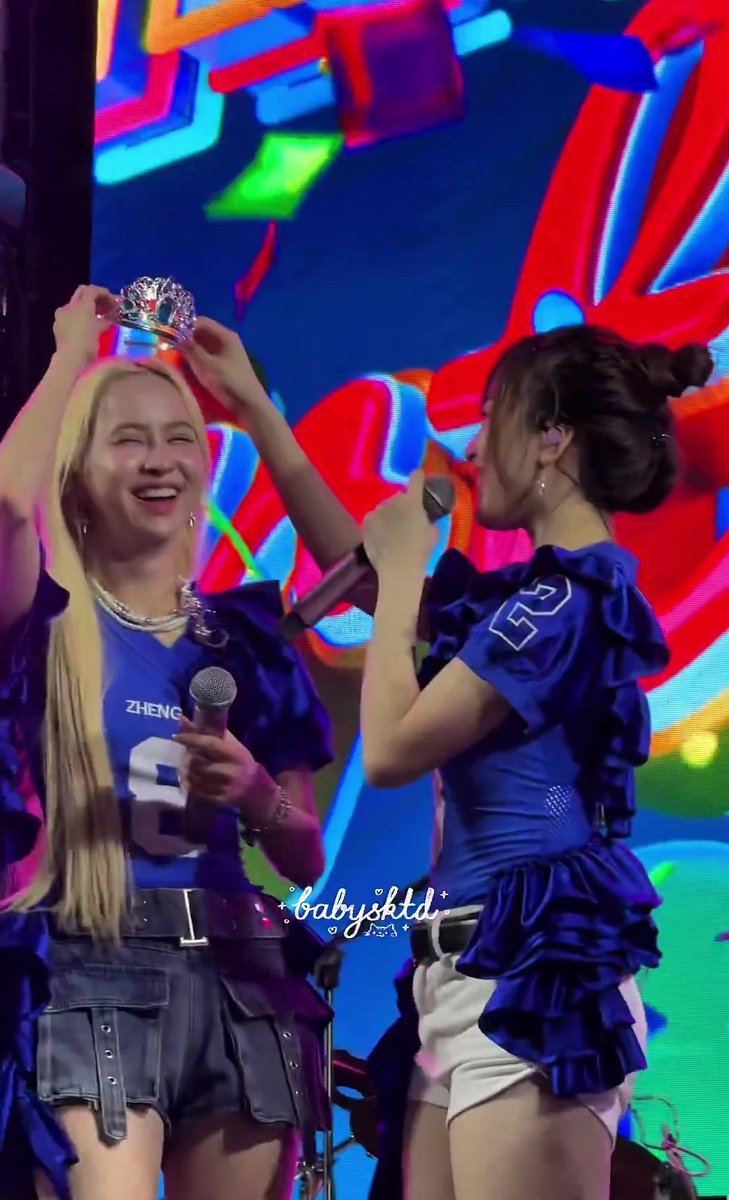 YoonsicaFSR's tweet photo. ใจร่มร่มไว้ ใจร่มร่มไว้
ค่อนข้างอันตราย
..ดึงเอาไว้นะ ดึงเอาไว้นะ
ทำใจให้สบาย https://t.co/jG96DZbjD1