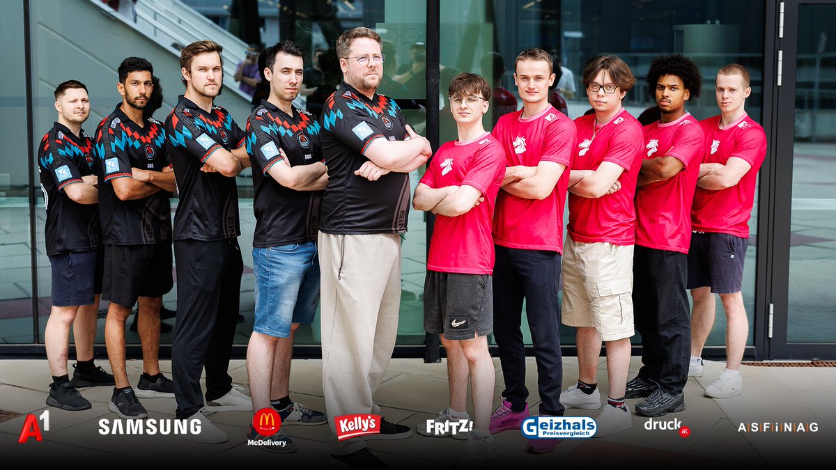 A1 eSports (@a1esports_at) on Twitter photo Duell der Giganten 😱
Holen sich die <a href="/UnicornsOfLove/">Unicorns of Love</a> endlich ihren ersten A1 eSports Pokal oder gewinnt <a href="/EinSpandau/">Eintracht Spandau</a> ihr Offline Debüt? 🏆
Das Finale des A1 eSports Legends Cup - Jetzt LIVE!
🎙️ <a href="/LPGjustJohnny/">Johnny</a> <a href="/Lockh4rdt/">Lukas Reiff</a> & <a href="/LukESkyfoellner/">LukE425</a>
📺 twitch.tv/a1esports Duell der Giganten 😱
Holen sich die <a href="/UnicornsOfLove/">Unicorns of Love</a> endlich ihren ersten A1 eSports Pokal oder gewinnt <a href="/EinSpandau/">Eintracht Spandau</a> ihr Offline Debüt? 🏆
Das Finale des A1 eSports Legends Cup - Jetzt LIVE!
🎙️ <a href="/LPGjustJohnny/">Johnny</a> <a href="/Lockh4rdt/">Lukas Reiff</a> & <a href="/LukESkyfoellner/">LukE425</a>
📺 twitch.tv/a1esports