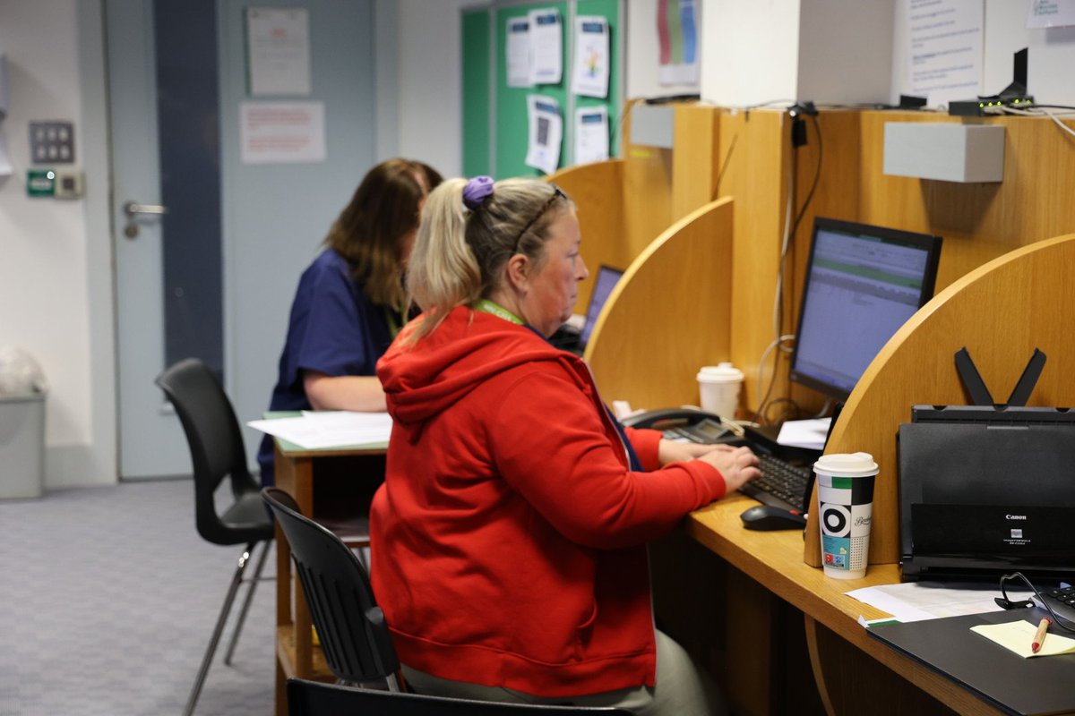 HSETandT's tweet photo. MN-CMS Phase 2 is now live in UHL Maternity Hospital 👏Team huddle this morning in the Command Centre before deployment across the hospital. Thank you to all involved. #DigitalForCare https://t.co/IfuBLSF6l9