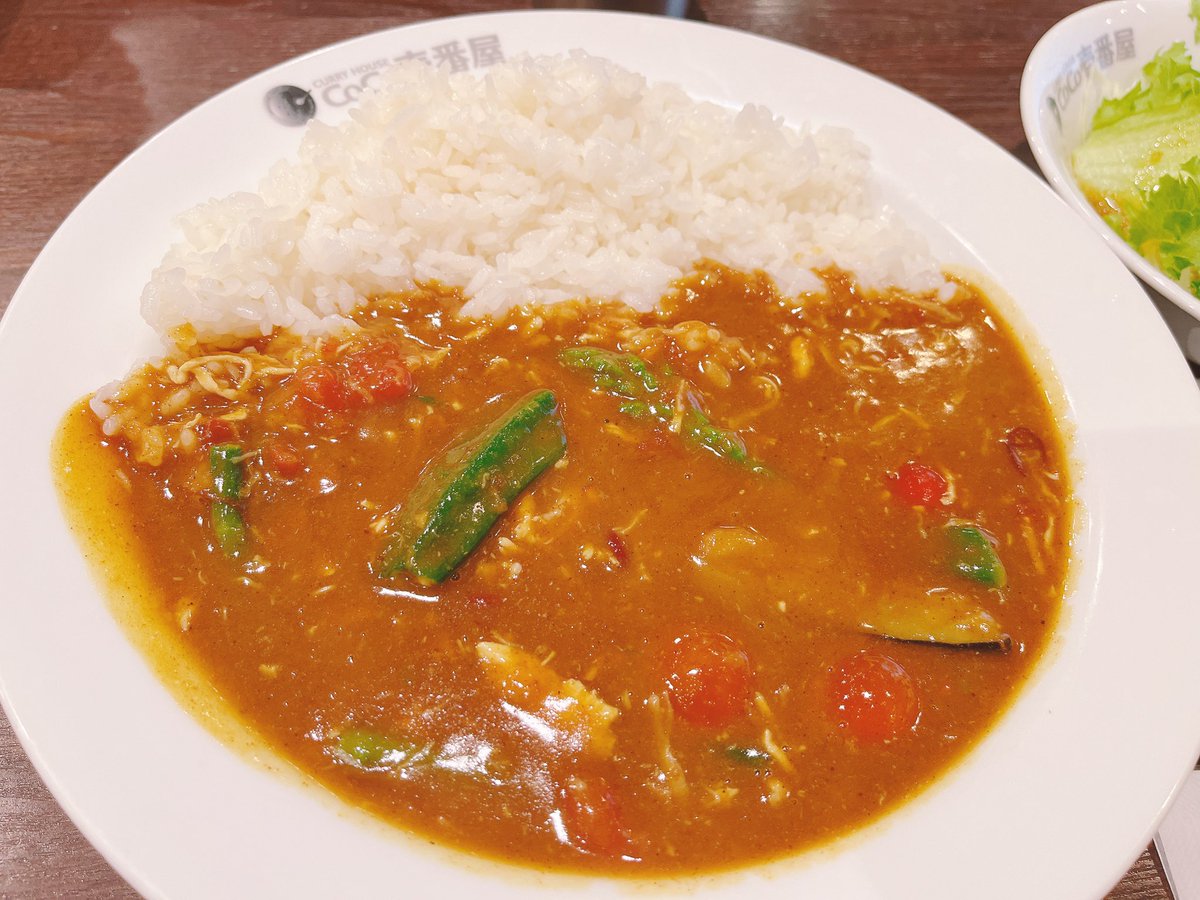 みか tweet media