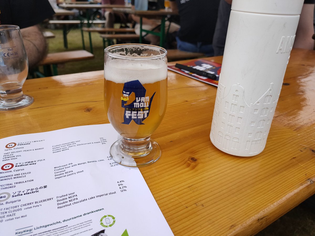 This is Flamenco Fire, a 'simple IPA' from Menno Olivier Brewing. It's exceptional.