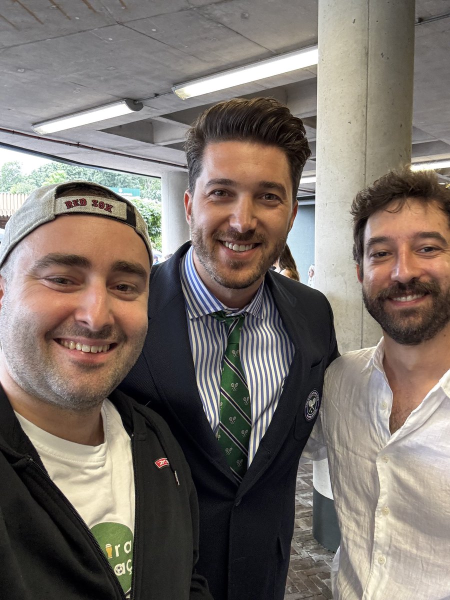 2bira1mac's tweet photo. Bugün Wimbledon’da Zeynep Sönmez ile birlikte Mustafa da hakem olarak görev alacak 🇹🇷 

Bol şans Mustafa #Wimbledon https://t.co/IeSTJbR3Yf