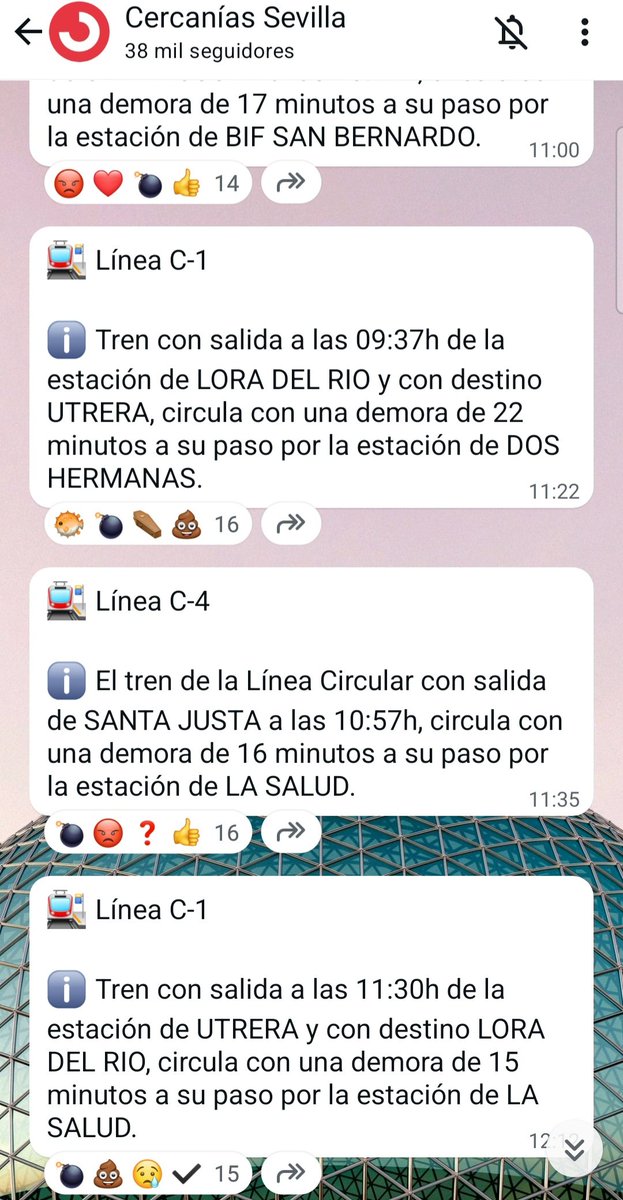 Esta imagen pertenece al canal de WhatsApp oficial del Cercanías de Sevilla. 

Muestran avisos de incidencias que sufren los usuarios todos los días. ¿De verdad el área metropolitana de Sevilla (1.5M de habitantes) merece un servicio tan deficiente?
