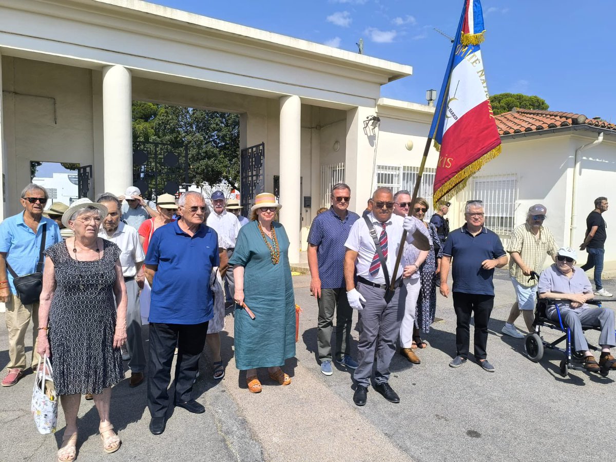 louis_aliot's tweet image. 🇫🇷 👣 Nous commémorons aujourd'hui le souvenir tragique du 5 juillet 1962 à Oran où des milliers hommes, femmes et enfants, européens et musulmans fidèles à la France furent massacrés dans l'indifférence générale par les assassins du FLN !