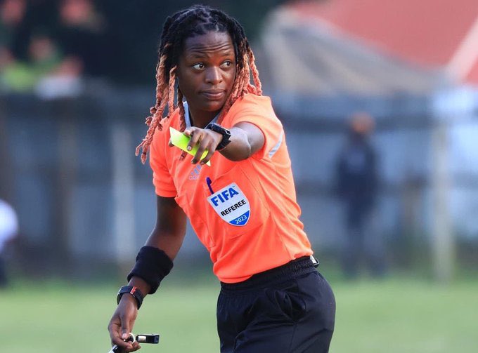 UsherKomugisha's tweet image. Ugandan ๐บ๐ฌ Shamirah Nabadda will be in charge of the opening Womenโs Africa Cup of Nations (WAFCON) opener tonight between hosts Morocco ๐ฒ๐ฆ and title favourites Zambia ๐ฟ๐ฒ in Rabat.
Salima Mukansanga from Rwanda ๐ท๐ผ will be the lead on VAR. An East African affair.