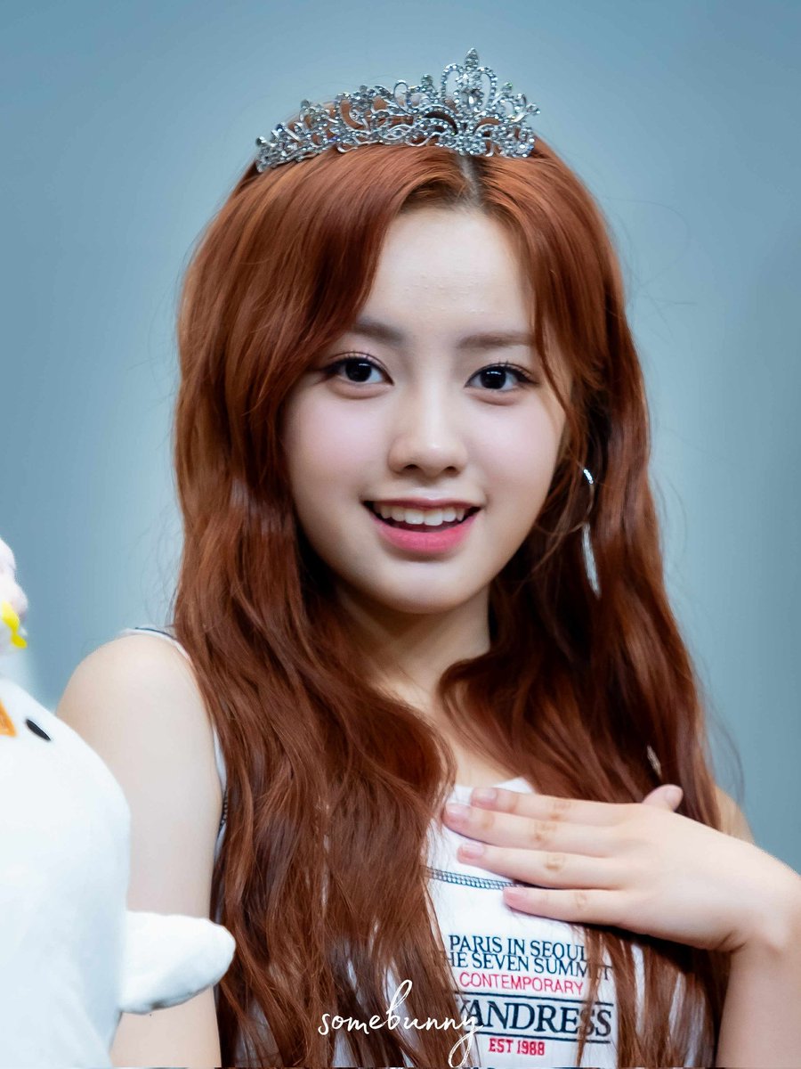 etherealyrisse's tweet photo. My queen๐ค๐ป
#UNIS #์ ๋์ค
#PawsitiveVibes
#UNISELISIA #์๋ฆฌ์์ https://t.co/2GuwvvXiEM