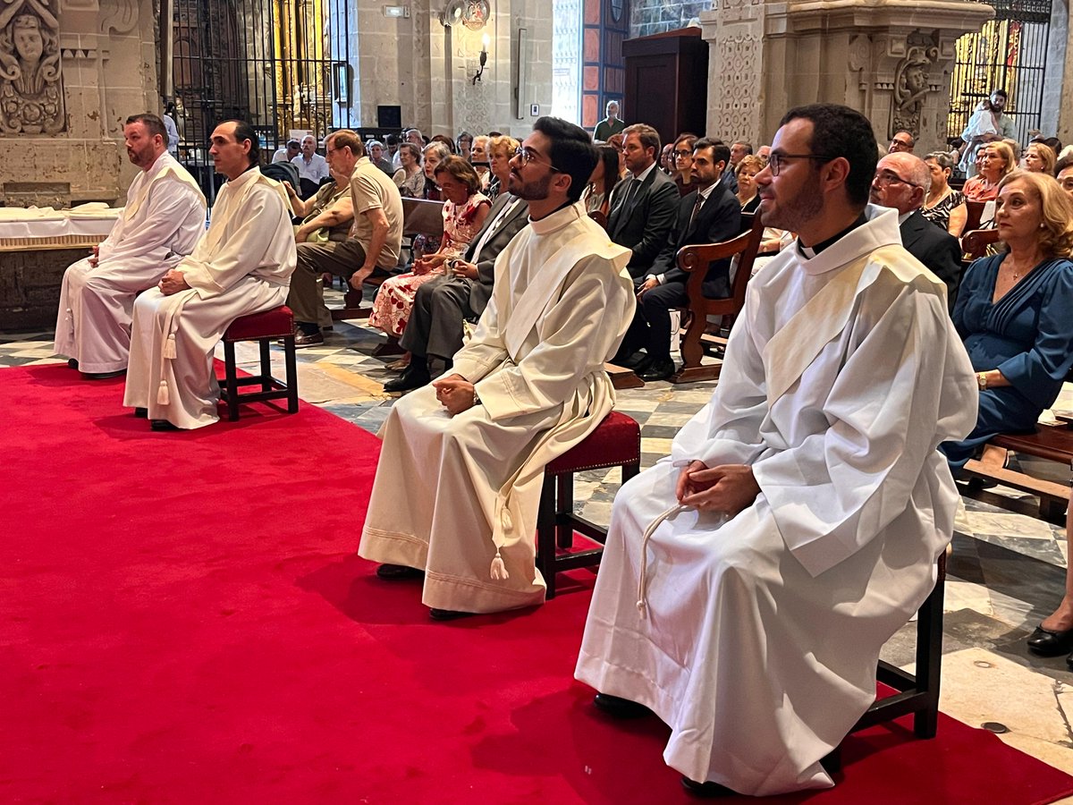 Compañía de Jesús tweet media