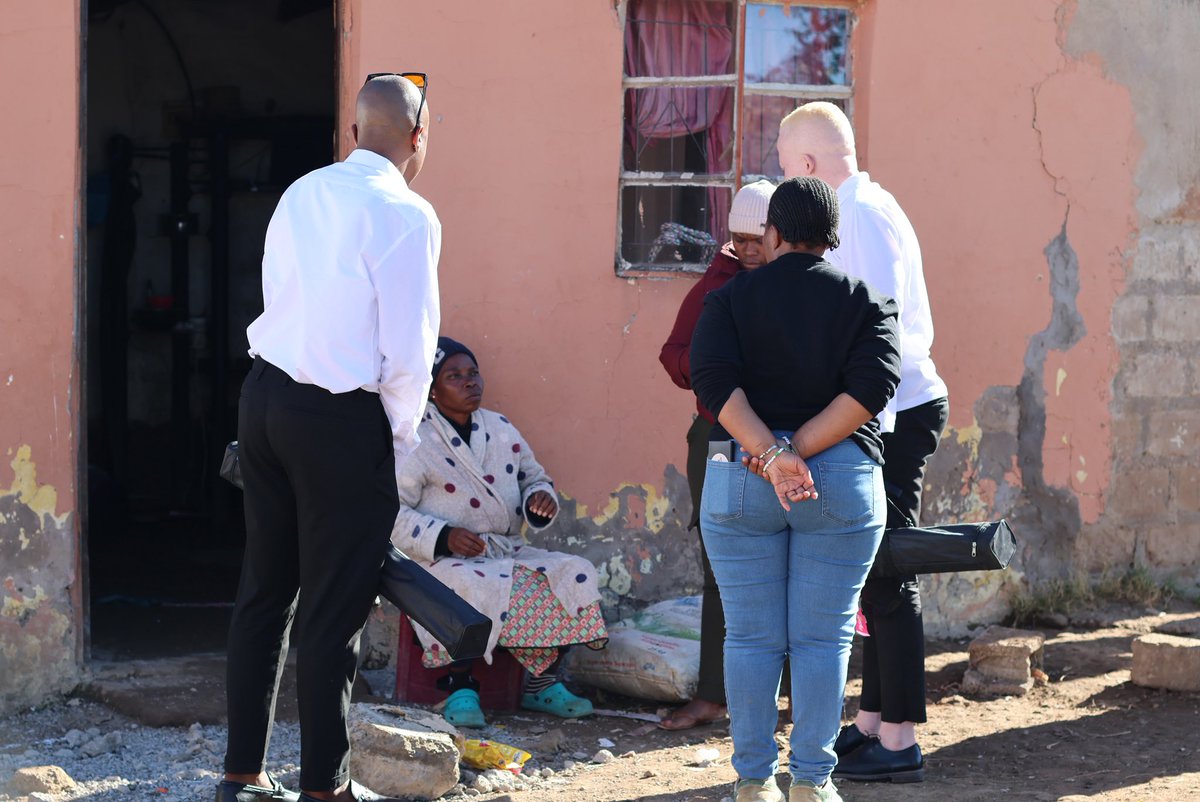 CollenMashFound's tweet photo. Door to Door continues as we reach out to various households impacted by the floods in Umthatha, Eastern Cape. We are dedicated to being an integral part of the efforts to help them rebuild their lives and homes. #floods #umthathafloods #easterncaperloods https://t.co/juQaLVY7ea