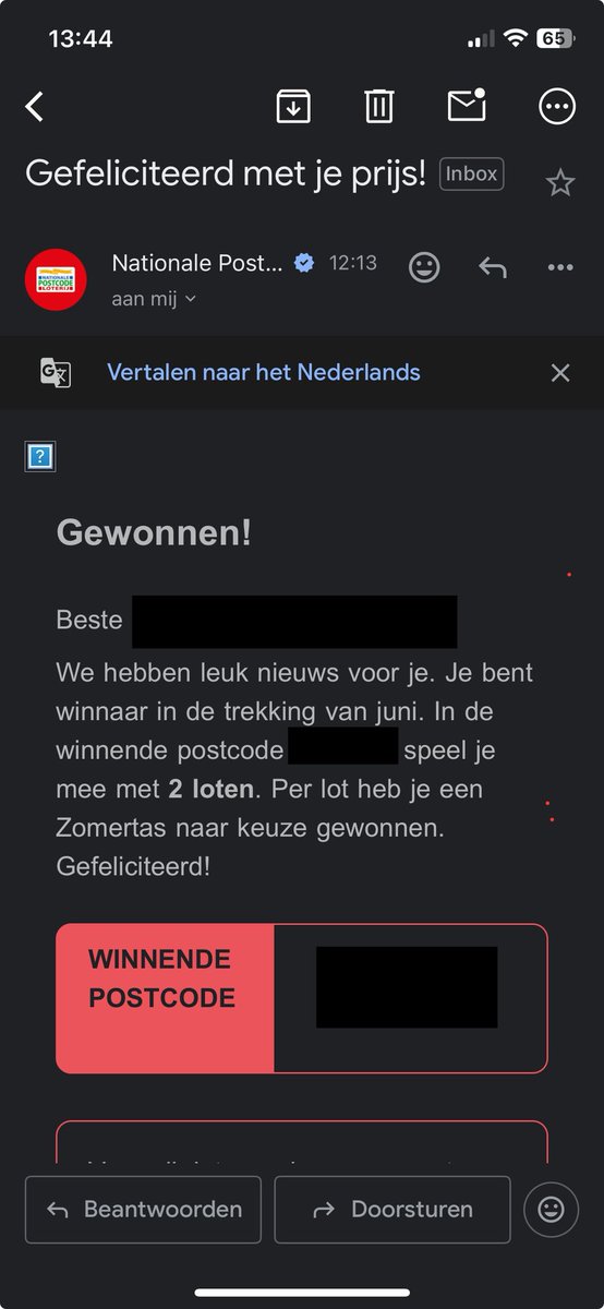 Mail van de <a href="/PostcodeLoterij/">Postcode Loterij</a> “Gefeliciteerd met je prijs!” Als “onderwerp”. 
Oftewel, gefeliciteerd met … 
Wat moet ik met een zomertas?! 
Houdt daarmee op! En keer geld uit!
#postcodeloterij