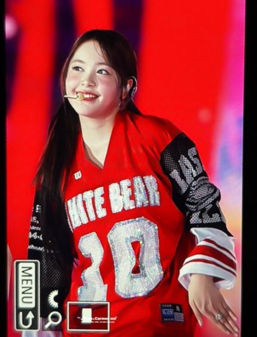 • 📸 | Fotos de Carmen no Music Core em Belluna Dome!

©️WooMen_0728 
#CARMEN #카르멘 
#Hearts2Hearts #하츠투하츠