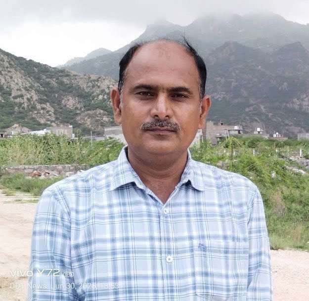 GajeSinghVediya's tweet photo. #वरिष्ठ_पत्रकार जालोर दिलीप सिंह जी को जन्मदिन की हार्दिक बधाई एव शुभकामनाएं l #jalore  #PATRKAR 
@ddtnewsjalore

#गजेसिंह_वेडिया 
#जिलाध्यक्ष_nsui_जालोर 

#gajesinghvediya #presidentnsuijalore 
#NSUI #NSUI_INDIA #nsuirajasthan https://t.co/f7E4EkvByM