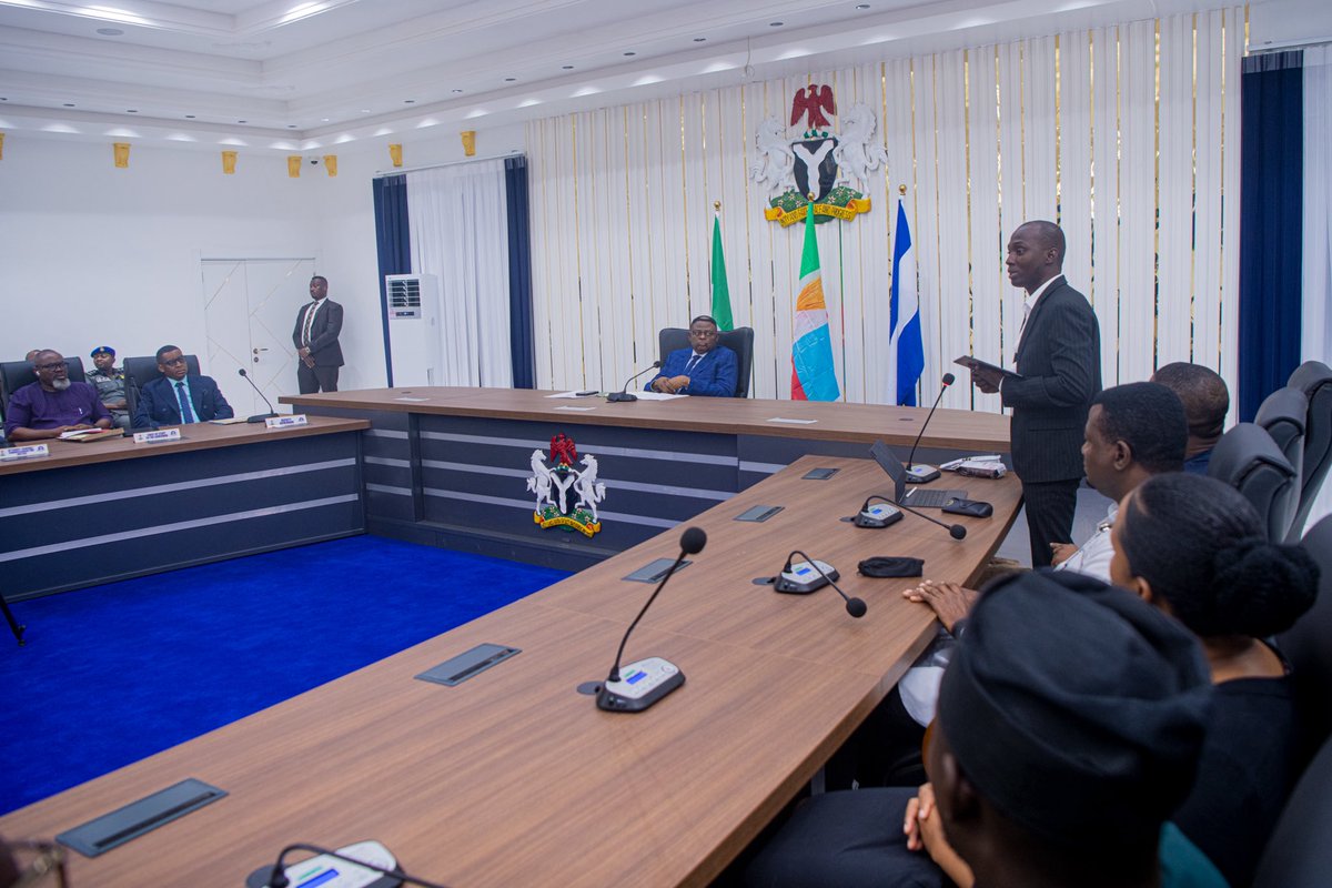 Oláwálé Rótìmí Opéyemí (@olawalejrfarms) on Twitter photo On Thursday, July 3rd, 2025, in Calabar, HE, the Executive Governor of Cross River State, <a href="/officialspbo/">Bassey Edet Otu</a> officially flagged off the 30 million seedlings coffee plantation in Cross River, a partnership project between Cross River State Government and <a href="/JRFarmsGroup/">JR Farms Group</a>.
1/4
#CoffeeNGR On Thursday, July 3rd, 2025, in Calabar, HE, the Executive Governor of Cross River State, <a href="/officialspbo/">Bassey Edet Otu</a> officially flagged off the 30 million seedlings coffee plantation in Cross River, a partnership project between Cross River State Government and <a href="/JRFarmsGroup/">JR Farms Group</a>.
1/4
#CoffeeNGR