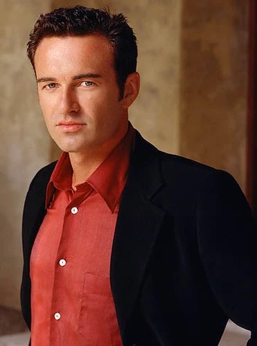 Vous vous souvenez de #JulianMcMahon ? Le charismatique Cole dans Charmed, le glaçant Dr Troy dans Nip/Tuck, ou encore le Dr Doom de Fantastic Four ?
Il s’est éteint à 56 ans 🙏
Un visage marquant du petit et grand écran.
RIP