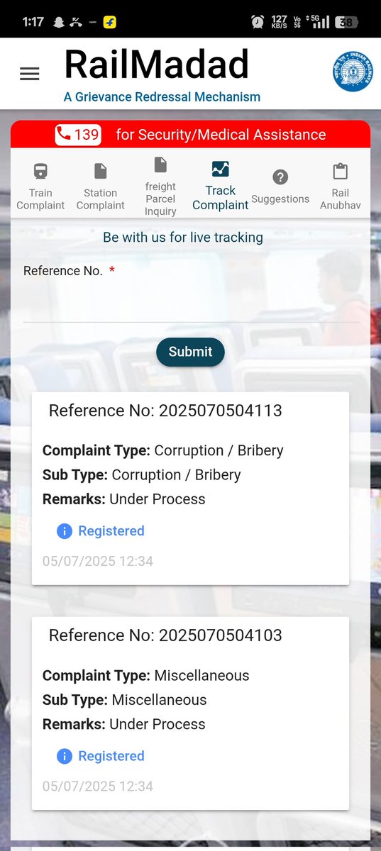 AdityaShroff8's tweet photo. T.te of train number 12246 take money from passenger and did not provide eft @RailwaySeva @DRMKhurdaRoad @RailMinIndia @Central_Railway @AshwiniVaishnaw https://t.co/zE6du6W4hJ