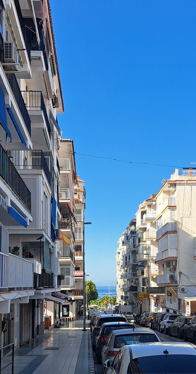 Fully jealous of the <a href="/oasis/">Oasis</a> posts from last night......but I've got the Mediterranean Sea at the end of my street for 4/5more days. Beautiful ❤️