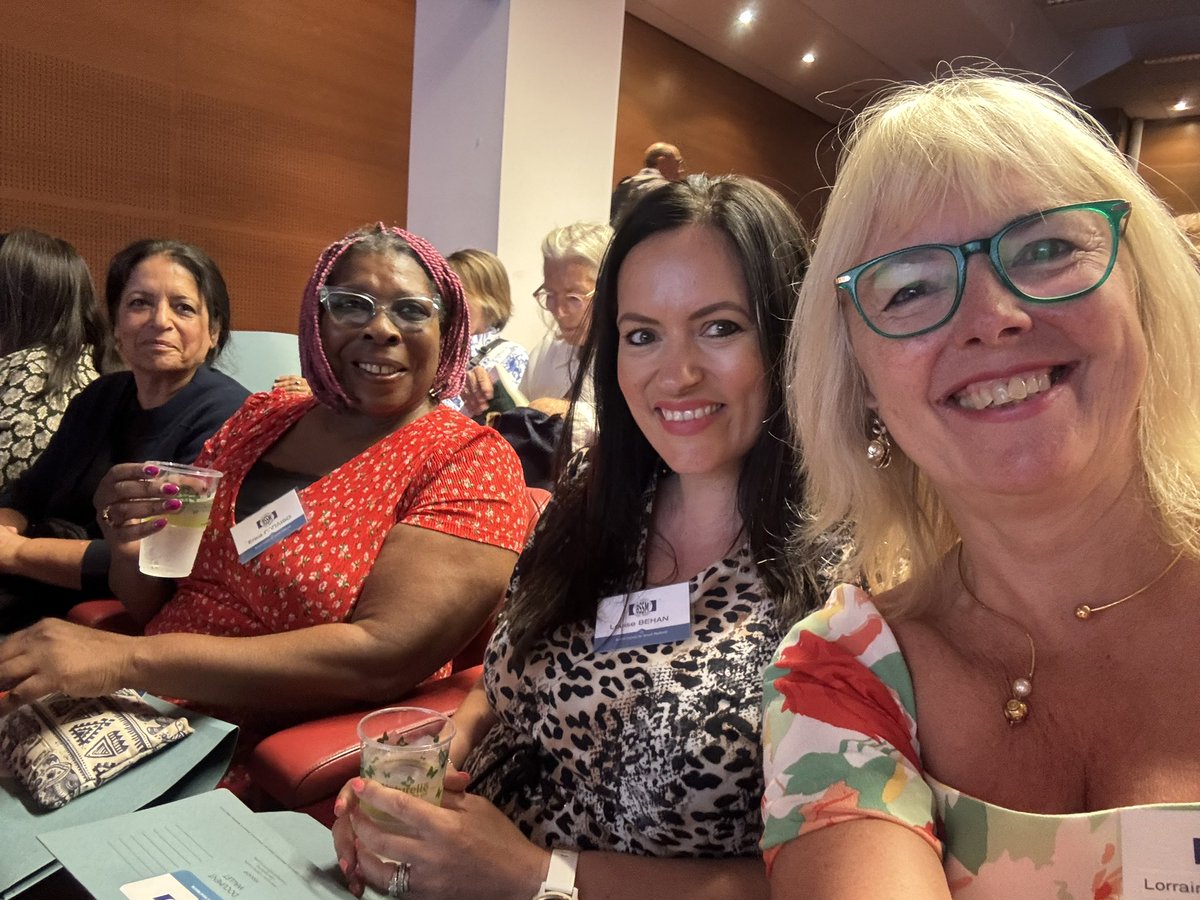 lekgrover's tweet image. My ‘psychosexual supervision family’ great to meet face to face for the first time, not for long enough! Clinical supervision is mandatory part of our practice and important in our provision of care 🧩 #psychosexualtherapy #safepractice #sextherapist #supervision #accountability