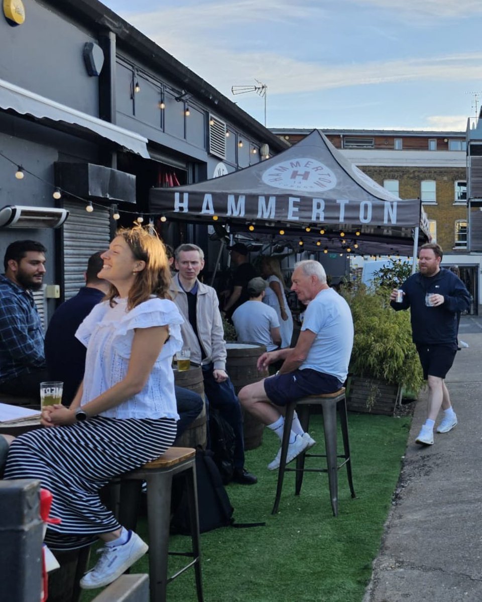 SATURDAY PLANS SORTED – RAIN OR SHINE
Whether the sun stays out or the rain makes an appearance, we have you covered. With spacious indoor and outdoor seating, Hammerton Taproom is the perfect spot to relax this Saturday.

We are dog friendly!