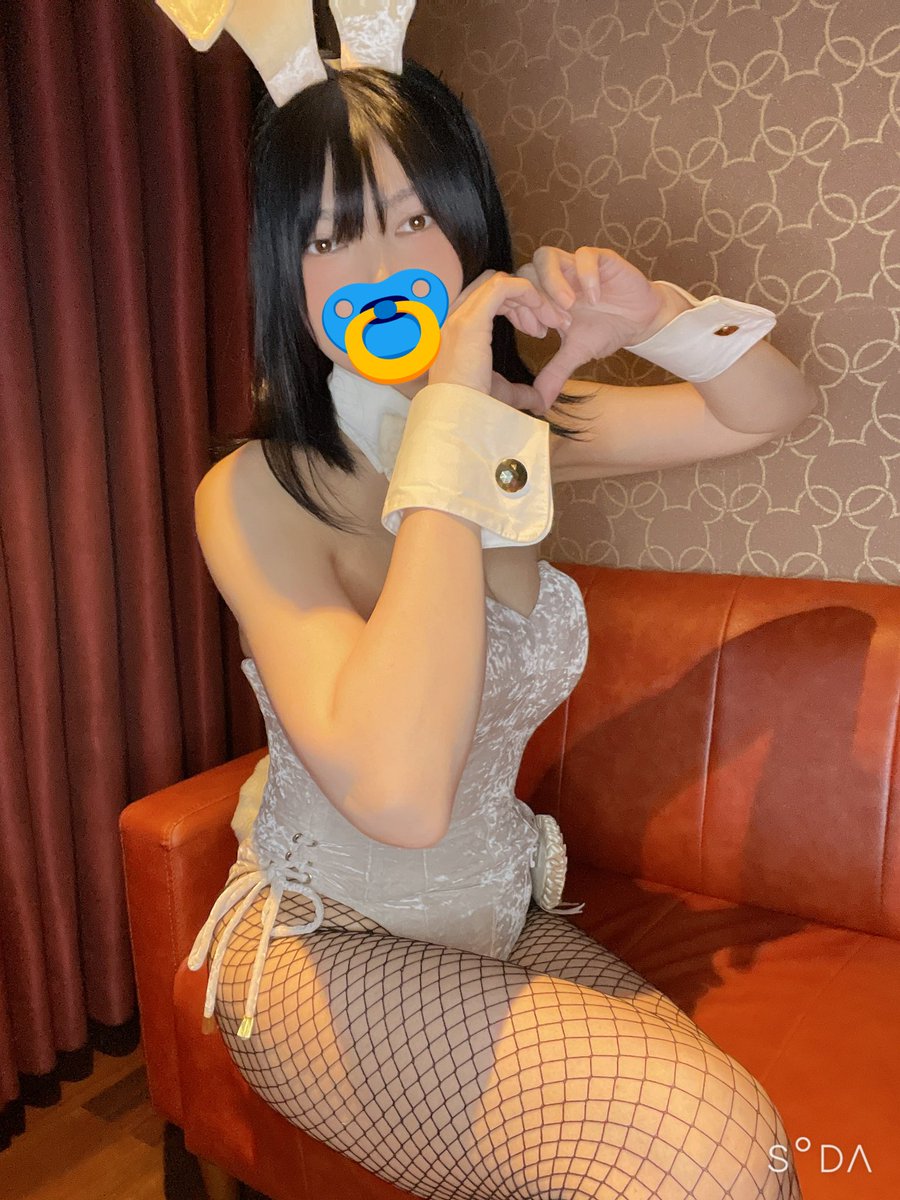 Nice_BNP's tweet photo. 出勤します🖤🍓
#秋葉原　#バニーガール　#アトリエダーム　#シーシャ　#ガールズバー https://t.co/yUqDxHXup8