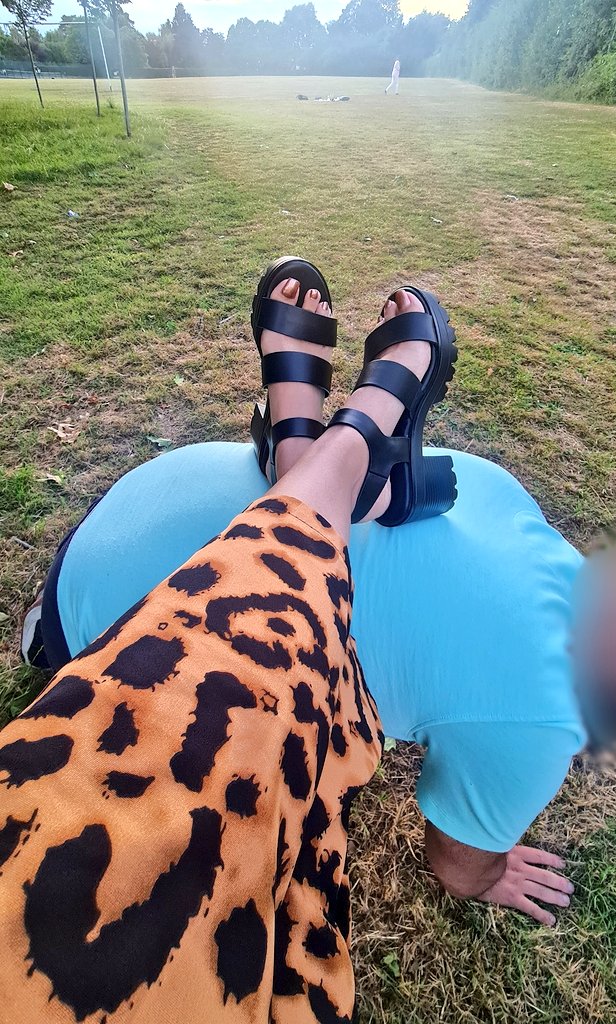 Looking forward to putting my feet up tonight at <a href="/BossyPaw/">BossyPaw</a> , these freshly trimmed nails settle for nothing less than an abundance of worship. Gentle reminder: if you'd like to serve me tonight with some foot worship, don't just hang around lingering otherwise you'll be waiting