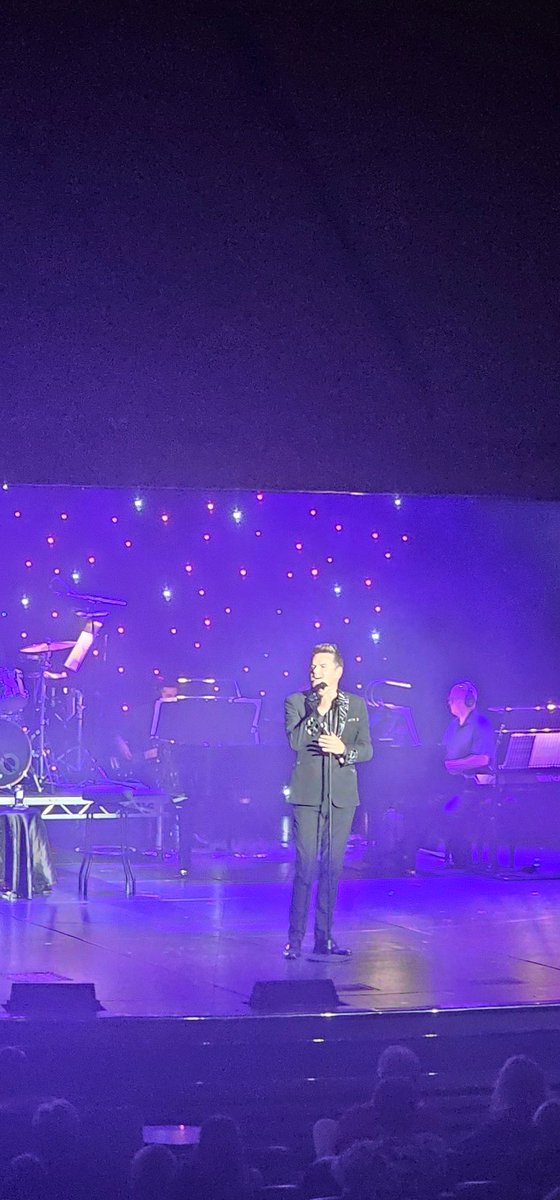 shaunsim6's tweet photo. Just watched @AndrewGeater  last night on p and o arcida https://t.co/DiJ9La9Dru