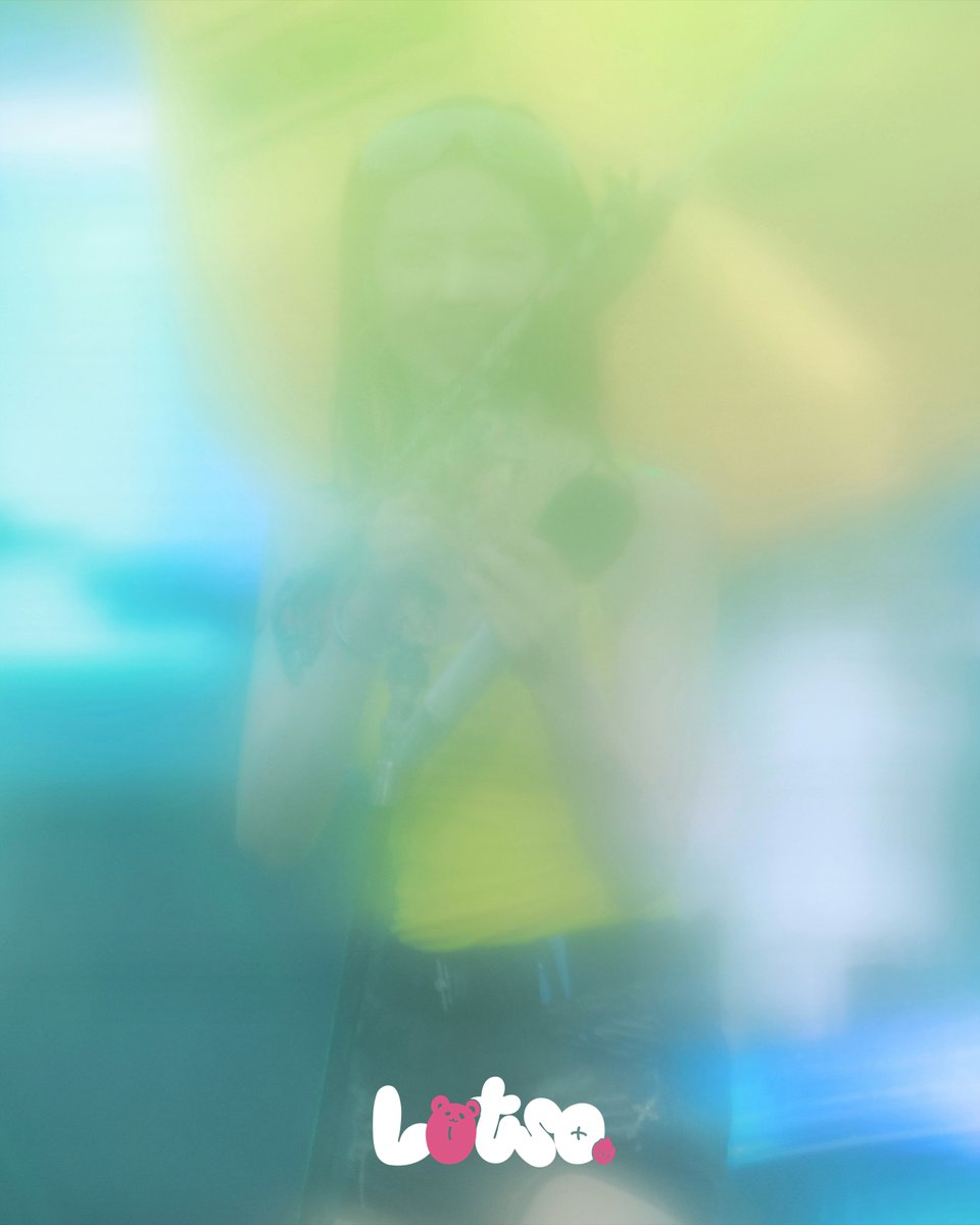 DinSongLotso's tweet image. 𝟸𝟻𝟶𝟽𝟶𝟺 ᴡɪᴛʜ ʟɪᴀ🐻
鏡頭朦哂點影呀師姐🤣
My lens is still dripping🤣
#리아 #LIA #있지 #ITZY
