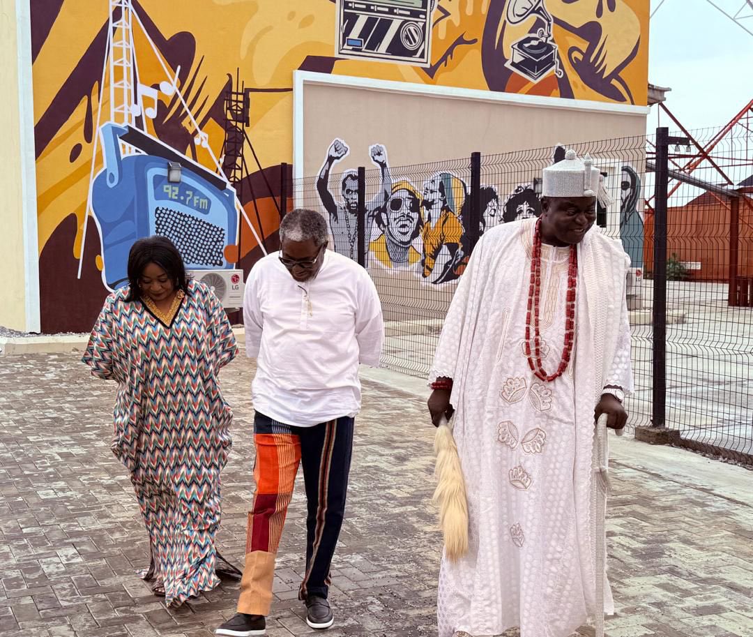 36kinniun👑 🦁 🕊 (@fattylincorn_01) on Twitter photo Royal Endorsement for <a href="/flowfm927/">Flow FM 92.7</a> as Elerin of Adanla-Irese Pays Visit
...Monarch hails Flow FM’s contributions to media excellence and community development
The studios of Flow FM 92.7 were graced with royal presence as the Elerin of Adanla-Irese, His Royal Royal Endorsement for <a href="/flowfm927/">Flow FM 92.7</a> as Elerin of Adanla-Irese Pays Visit
...Monarch hails Flow FM’s contributions to media excellence and community development
The studios of Flow FM 92.7 were graced with royal presence as the Elerin of Adanla-Irese, His Royal