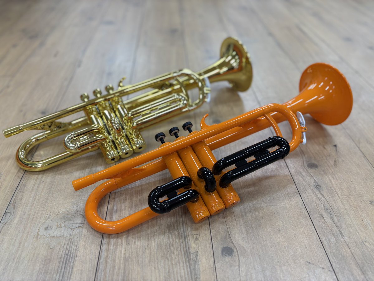 apollon_nishi's tweet image. カラフルな管楽器が入荷しました🌈

写真に写っているトランペット・トロンボーンは
全部プラスチック製！！
どの色も可愛いカラーで目を引きます👀🎺

#coolwind
